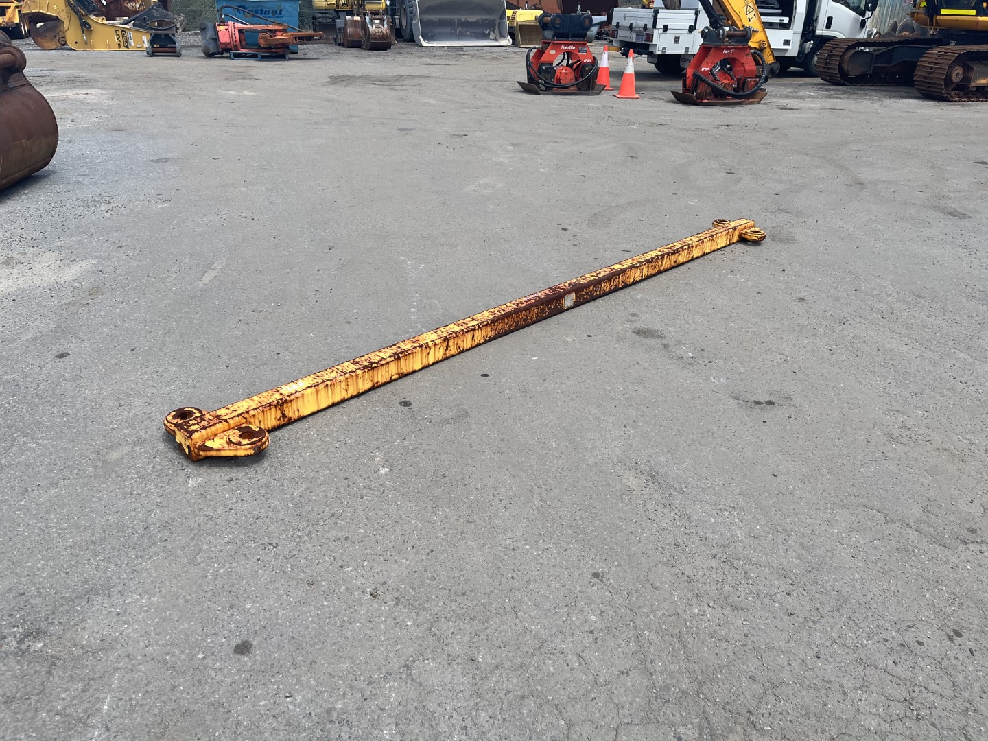 16T spreader bar unbranded Allused Equipment Perth